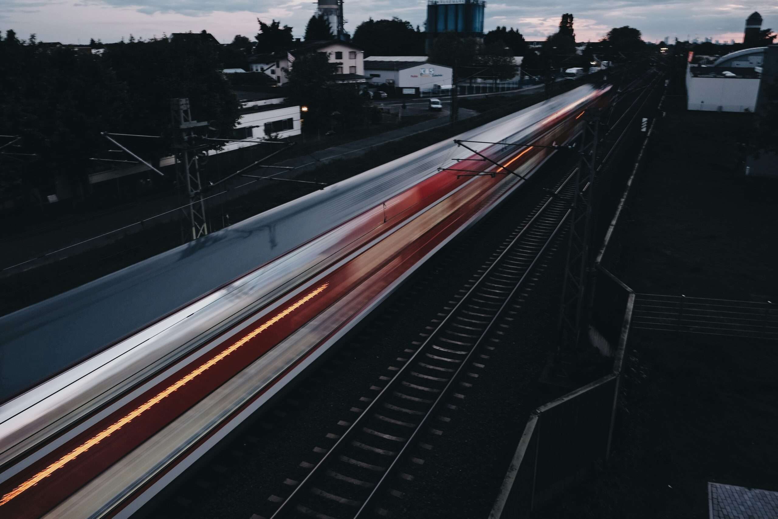 train-moving-fast-on-tracks